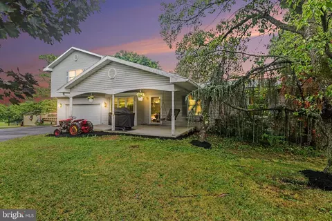 3 Hill Dr, Carlisle, PA 17013