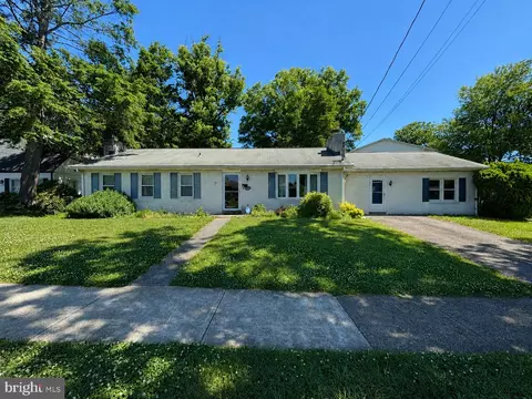 1504 Brandt Ave, New Cumberland, PA 17070