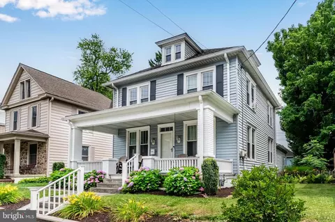621 W Main St, Mechanicsburg, PA 17055