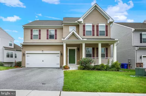 3 Barnhart Cir, Mechanicsburg, PA 17050