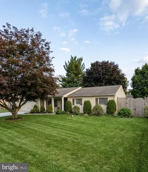 702 Robert St, Mechanicsburg, PA 17055