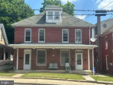 23 N 25 N Queen St, Shippensburg, PA 17257