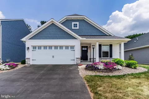 5 Shillington Ln, Carlisle, PA 17013