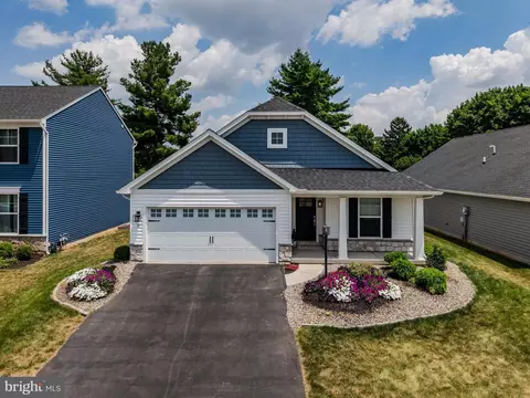 5 Shillington Ln, Carlisle, PA 17013