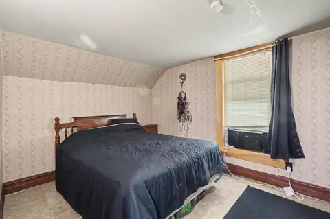 Bedroom - 1 E Main St, Walnut Bottom, PA 17266 photo 4 of 5