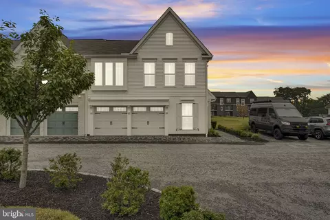 1319 Arlington Way, Mechanicsburg, PA 17055