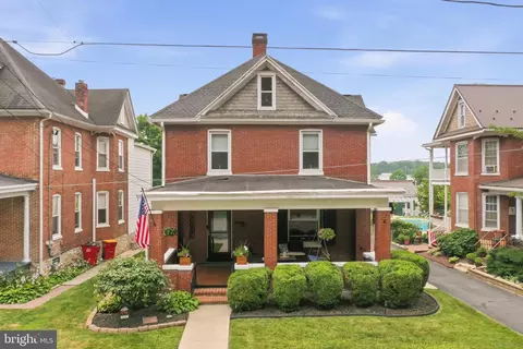 206 N Prince St, Shippensburg, PA 17257