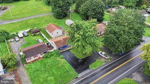 1500 Newville Rd, Carlisle, PA 17015
