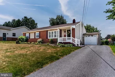 6 Slate Hill Rd, Camp Hill, PA 17011