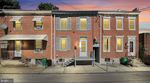 151 S East St, Carlisle, PA 17013