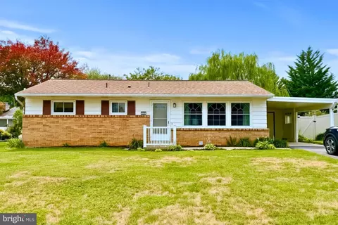 134 Yorkshire Dr, Mechanicsburg, PA 17055