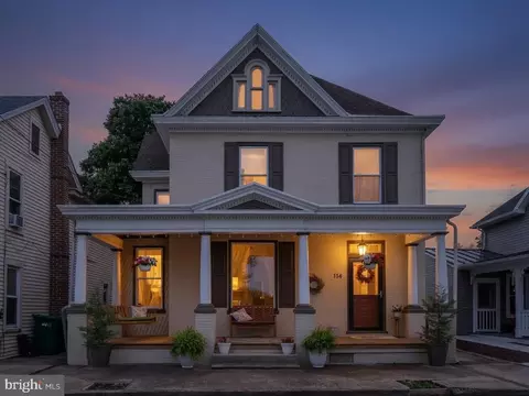 114 Third St, Boiling Springs, PA 17007