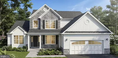 2225 S Autumn Chase Dr, Mechanicsburg, PA 17055