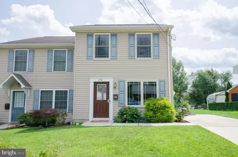 250 H St, Carlisle, PA 17013