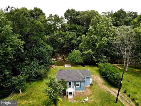 3613 Lisburn Rd, Mechanicsburg, PA 17055