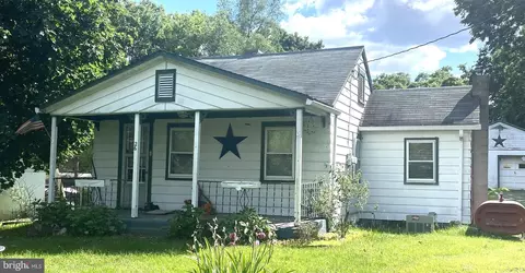 26 Fairview St, Carlisle, PA 17015