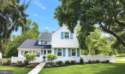2821 Rathton Rd, Camp Hill, PA 17011