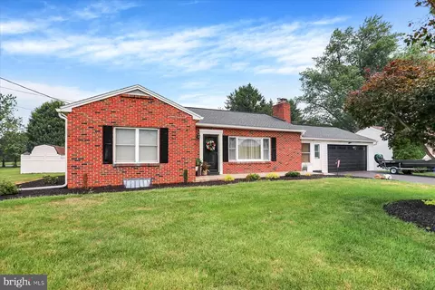 214 Ridge Hill Rd, Mechanicsburg, PA 17050