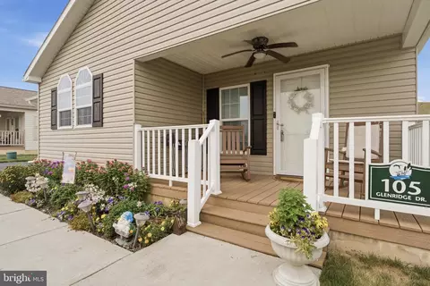 105 Glenridge Dr, Carlisle, PA 17015