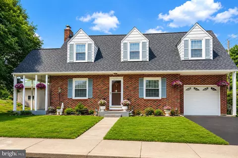 936 N Pitt St, Carlisle, PA 17013