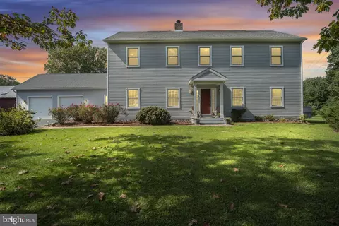 1198 Park Pl, Mechanicsburg, PA 17055