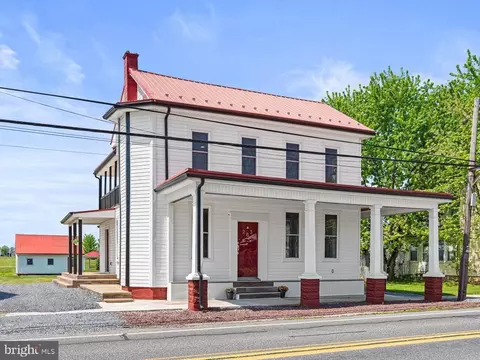 283 N Locust Point Rd, Mechanicsburg, PA 17050