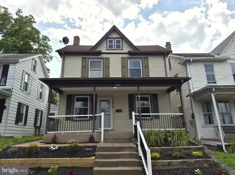 1312 4th St, Enola, PA 17025