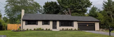 13 Randall Dr, Enola, PA 17025