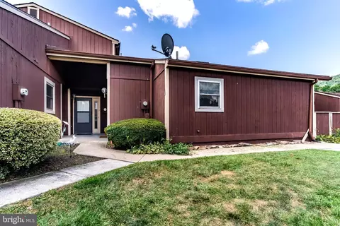 834 Lee Ln, Enola, PA 17025
