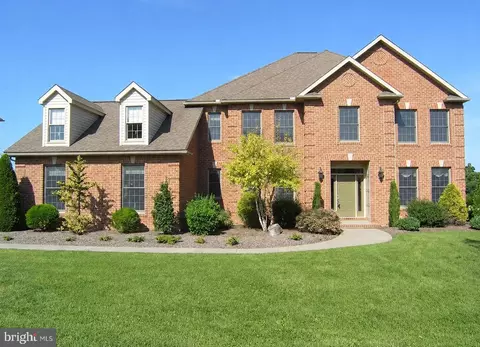 810 Crooked Stick Dr, Mechanicsburg, PA 17050