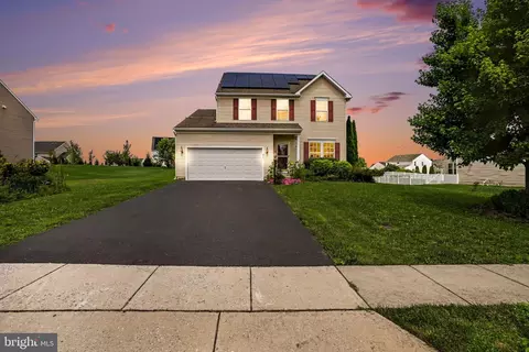 217 Berkshire Dr, Carlisle, PA 17015