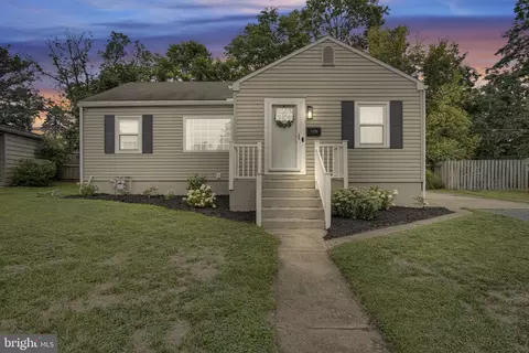 1176 Kingsley Rd, Camp Hill, PA 17011