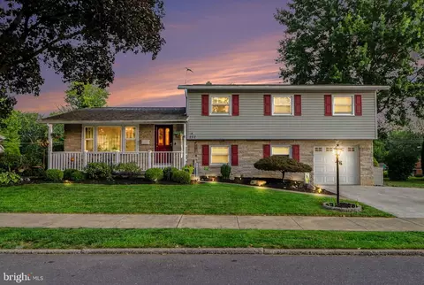 237 Wood St, Camp Hill, PA 17011