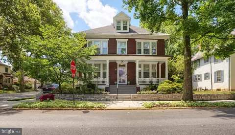 90 E Ridge St, Carlisle, PA 17013
