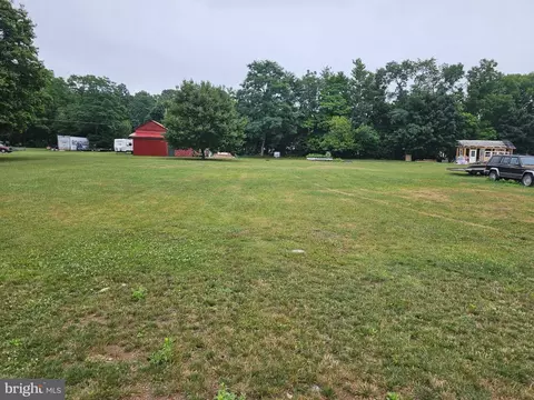 Railroad Lane, Shippensburg, PA 17257