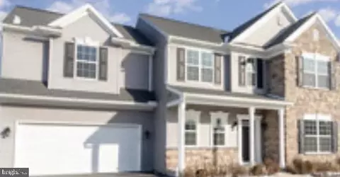 101 Blue Mountain Blvd, Carlisle, PA 17013