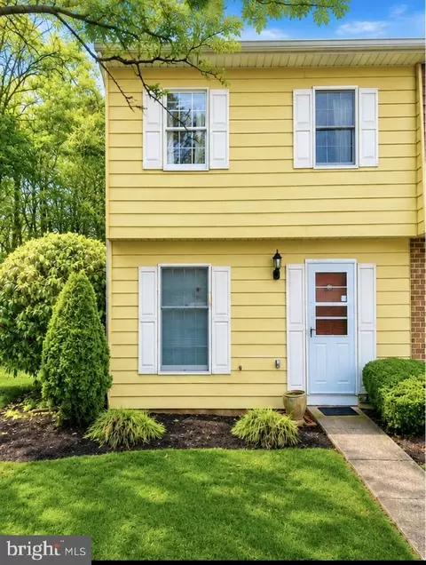 31 Drexel Pl, New Cumberland, PA 17070