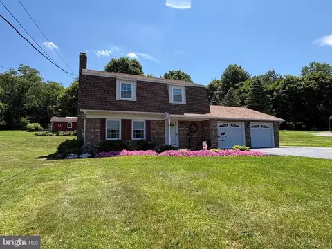4283 Carlisle Rd, Gardners, PA 17324