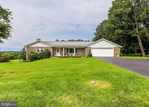 31 Byers Rd, Shippensburg, PA 17257