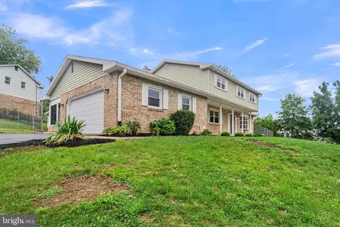 3922 Cherylbrook Dr, Mechanicsburg, PA 17050