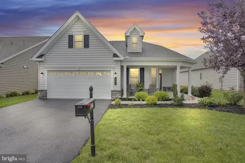 427 General Dr, Mechanicsburg, PA 17050