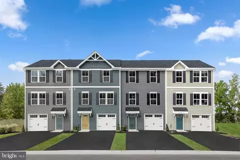 6 Rhonda Way #9B, Carlisle, PA 17013