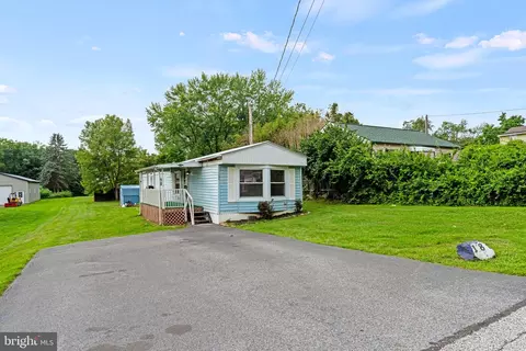 108 Marbeth Ave, Carlisle, PA 17013