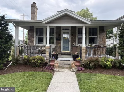 2903 Market St, Camp Hill, PA 17011