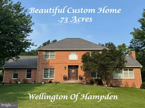 2204 E Coventry Ln, Enola, PA 17025