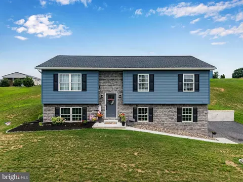 186 Brick Church Rd, Newville, PA 17241