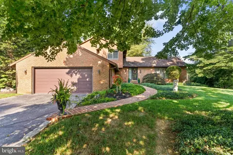 1306 Bosler Pl, Carlisle, PA 17013