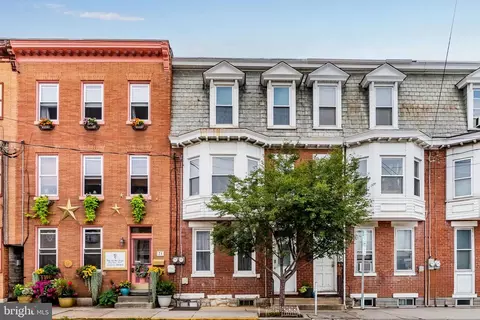 23 E Louther St, Carlisle, PA 17013