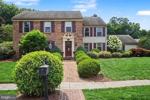 6110 Stephens Xing Xing, Mechanicsburg, PA 17050