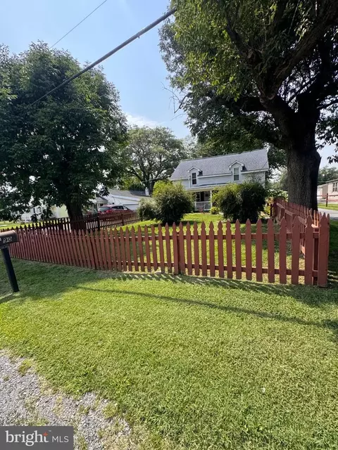 90 Fairview St, Carlisle, PA 17015